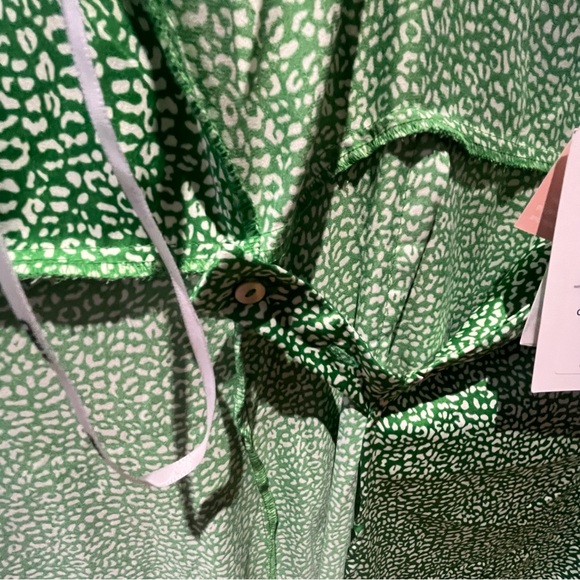 Side knot asymmetrical sleeveless maxi dress - Picture 2 of 8